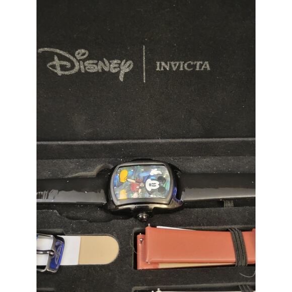 Disney Invicta Limited Edition model 25895 Mickey Mouse Watch - Picture 5 of 8
